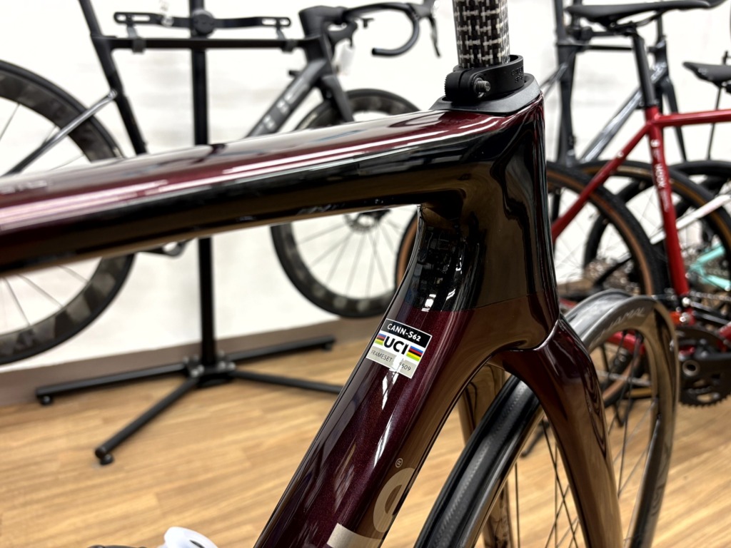 CANNONDALE_SuperSix_EVO_Frameset_Cherry-Lacquer