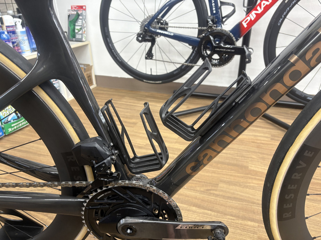 CANNONDALE_SUPERSIX_EVO_Hi-mod