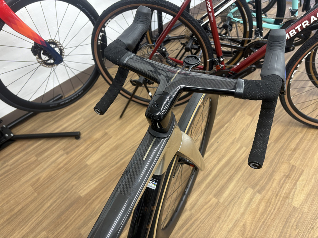 Cannondale_SuperSix_EVO_Hi_MOD_Frameset_Platinum_handle