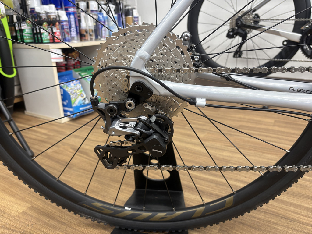 NESTO_CLAUS_Black-grey