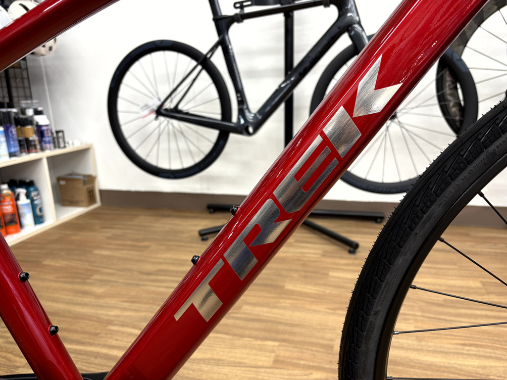 TREK_FX2_Disc_FuryRed_2026