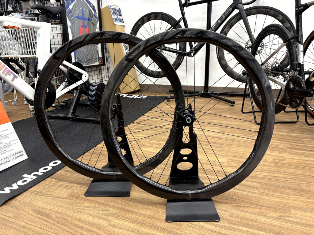 Campagnolo_SHAMAL_DUAL_PROFILE