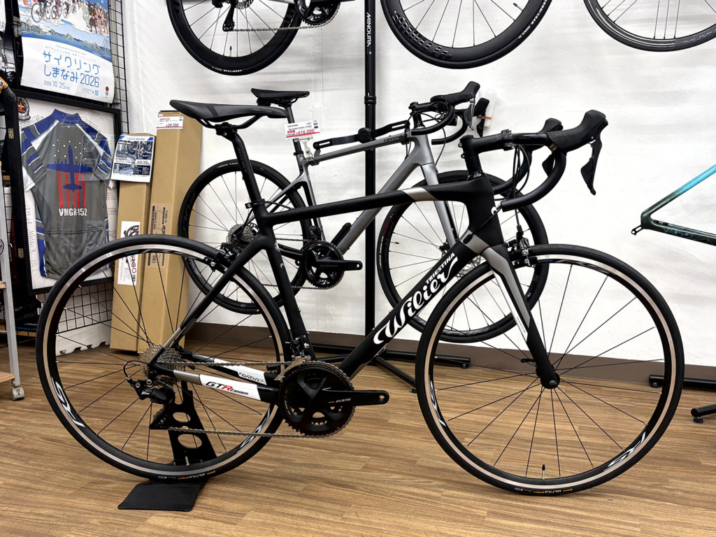 Wilier_GTR_team_105_rim_BK