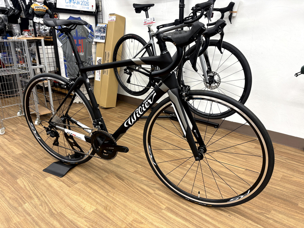 Wilier_GTR_team_105_rim_BK