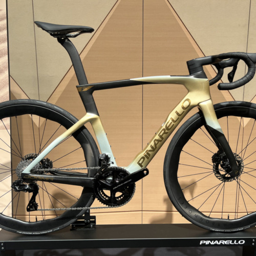 PINARELLO_DOGMA_F_2027_New_Color_top