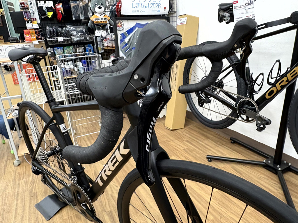 TREK_Domane_AL4_Gen4_MatteDarkStarBlack