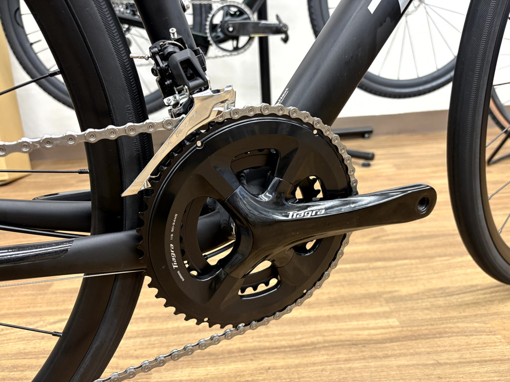 TREK_Domane_AL4_Gen4_MatteDarkStarBlack
