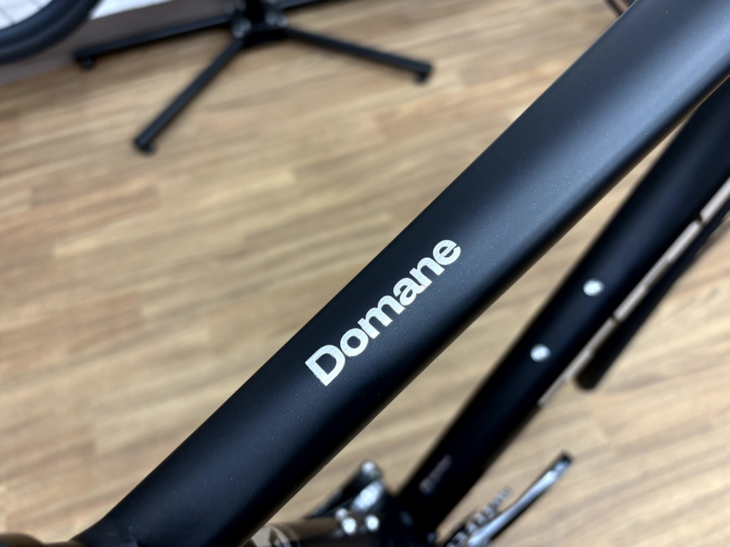 TREK_Domane_AL4_Gen4_MatteDarkStarBlack