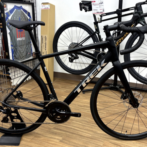 TREK_Domane_AL4_Gen4_MatteDarkStarBlack