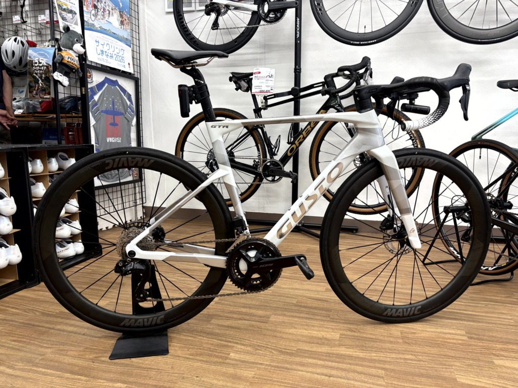 GUSTO_GTR_MAVIC_CosmicSLR45Disc_Wheel