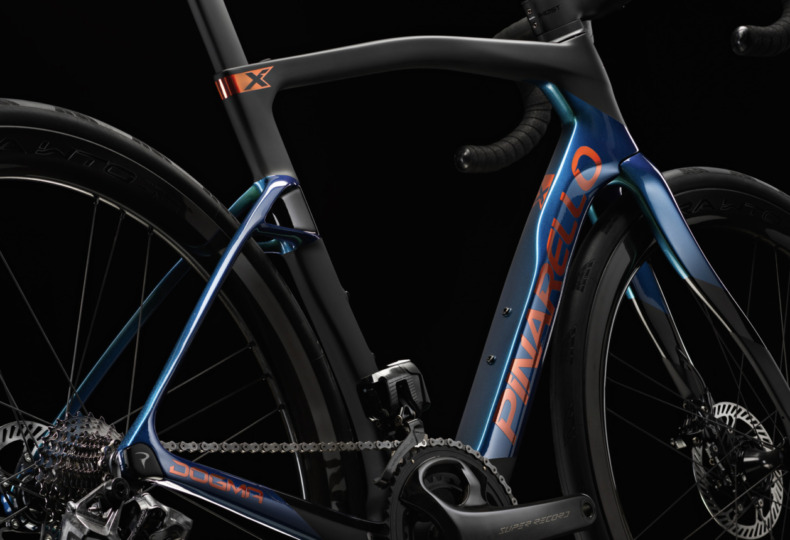PINARELLO_DOGMA_X_2027_top