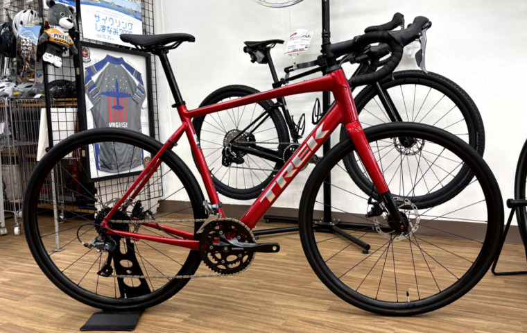 TREK_Domane_AL_2_FuryRed