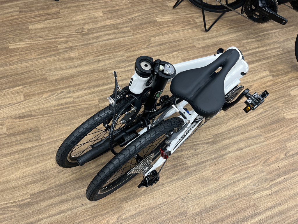 DAHON_UNIO_White_Lily_Folding