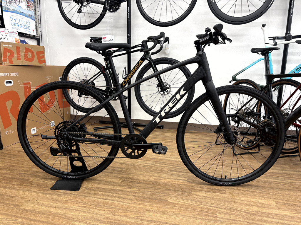 TREK_FX2_Gen4_CarbonDarkGrey