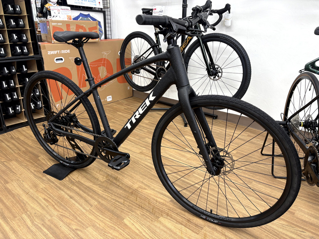 TREK_FX2_Gen4_CarbonDarkGrey